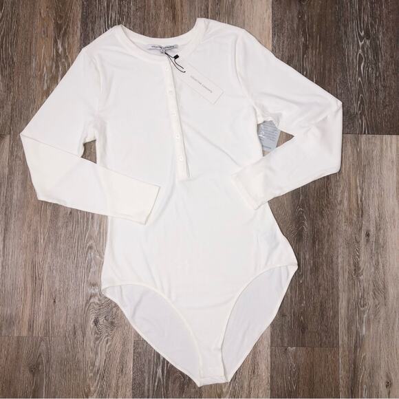 Collective Concepts Henley Bodysuit Ivory 1X NWT - Picture 1 of 6